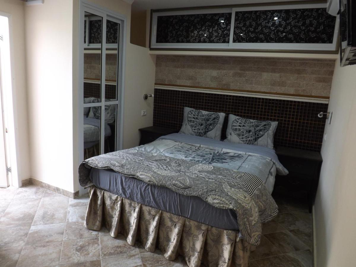 Shahal Apartments Beersheba Стая снимка